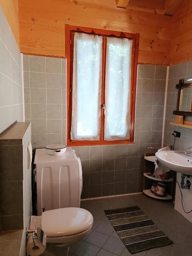 Agriturismo Bio Apipoli Lucino 0*,  Italie