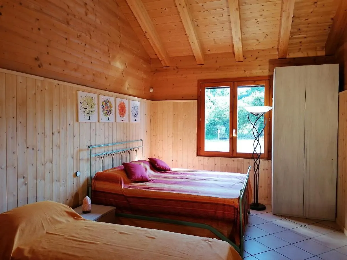 Lucino Agriturismo Bio Apipoli 0*,  איטליה