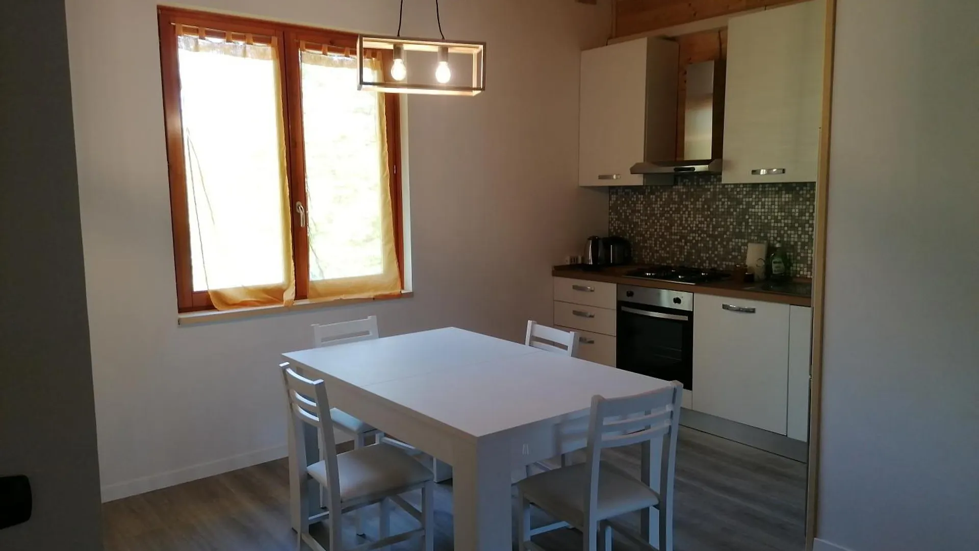 Lucino Agriturismo Bio Apipoli איטליה