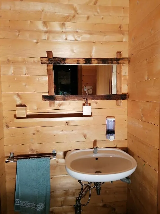 Agriturismo Bio Apipoli Montano Lucino Farm stay