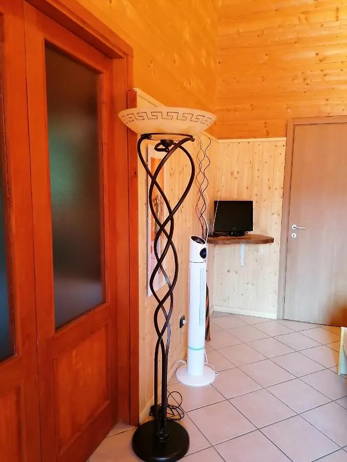 Agriturismo Bio Apipoli Montano Lucino Farm stay